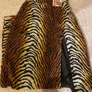 ‼️‼️ SOLD ‼️‼️Naked wardrobe maxi skirt